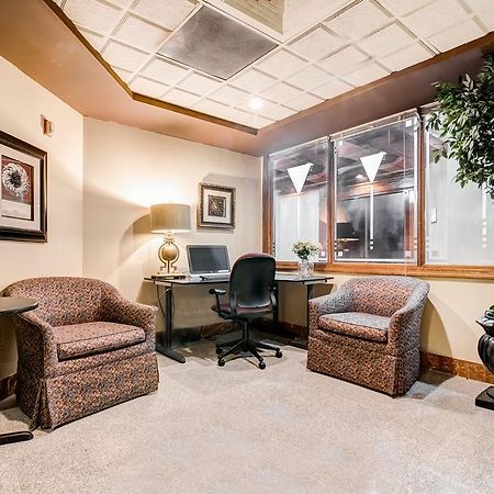 Ramada Plaza By Wyndham Atlanta Airport Hotel College Park Ngoại thất bức ảnh