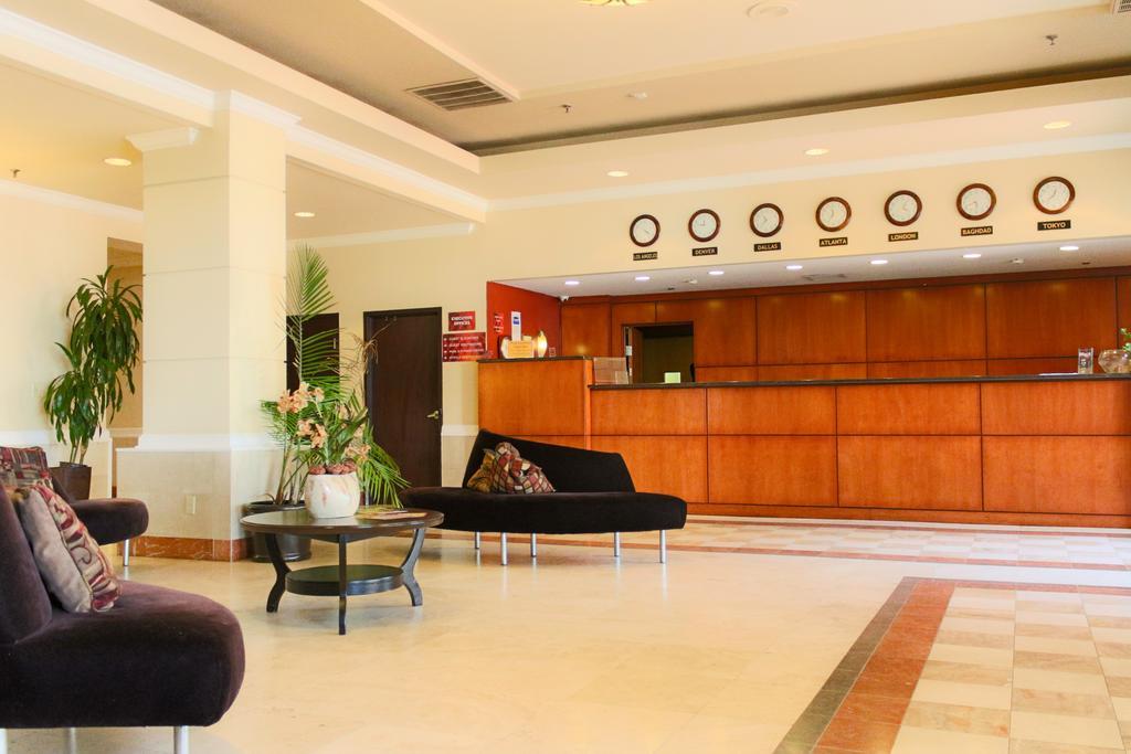 Ramada Plaza By Wyndham Atlanta Airport Hotel College Park Ngoại thất bức ảnh