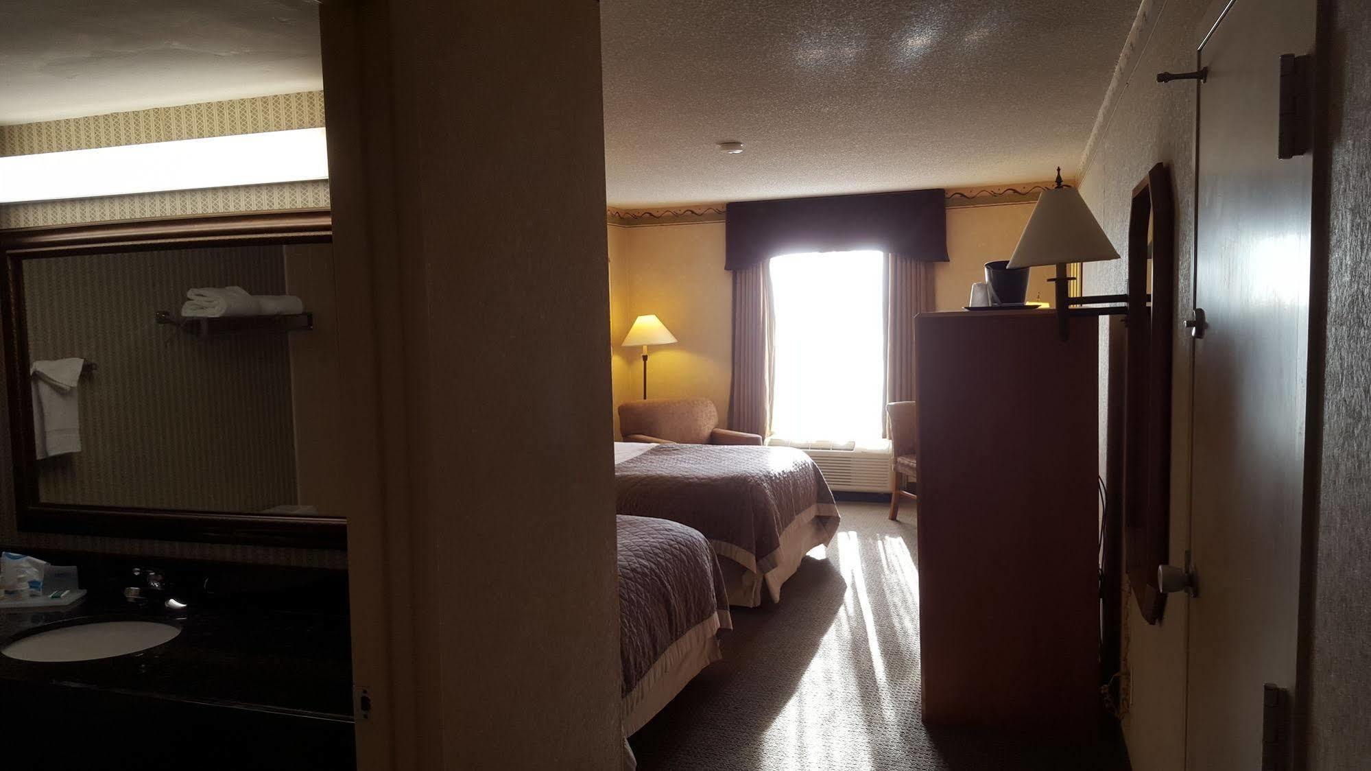 Ramada Plaza By Wyndham Atlanta Airport Hotel College Park Ngoại thất bức ảnh