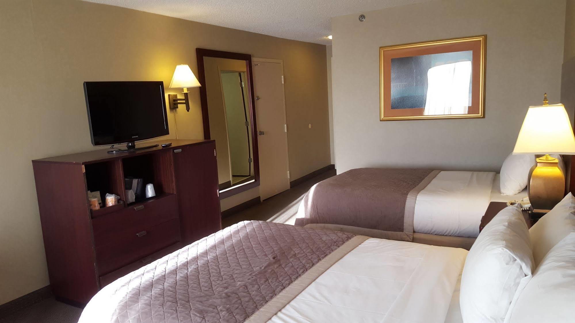 Ramada Plaza By Wyndham Atlanta Airport Hotel College Park Ngoại thất bức ảnh