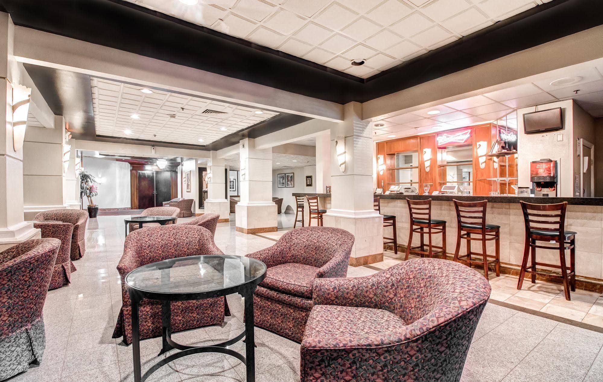 Ramada Plaza By Wyndham Atlanta Airport Hotel College Park Ngoại thất bức ảnh