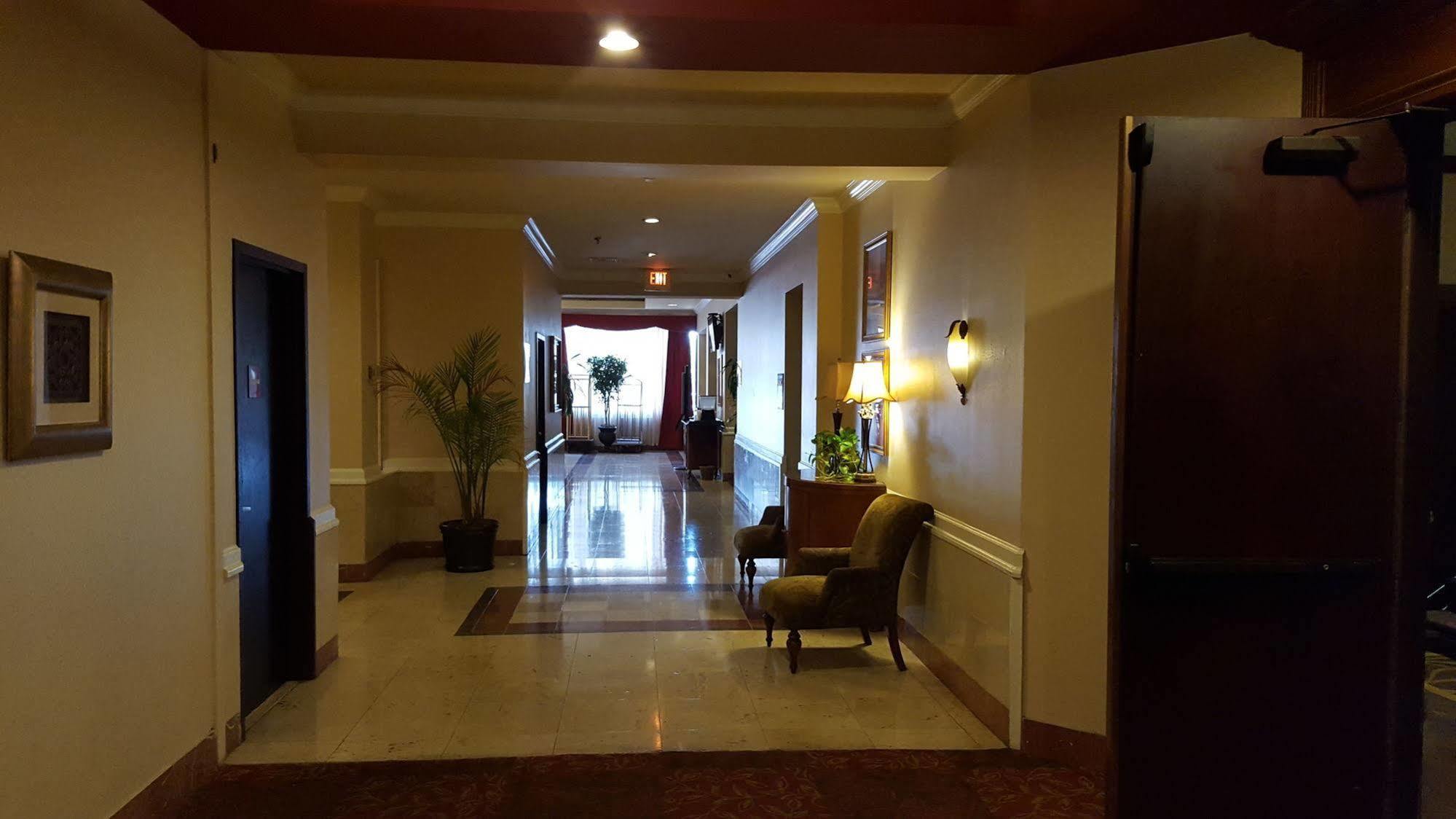 Ramada Plaza By Wyndham Atlanta Airport Hotel College Park Ngoại thất bức ảnh