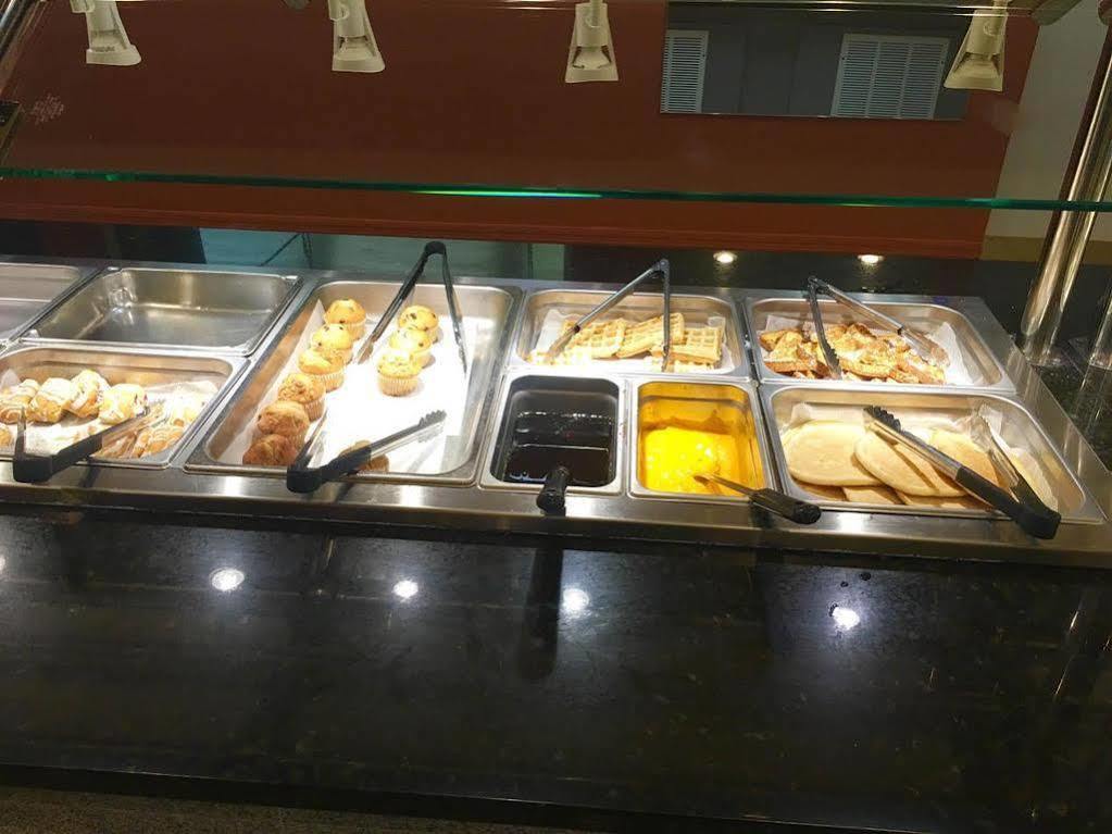 Ramada Plaza By Wyndham Atlanta Airport Hotel College Park Ngoại thất bức ảnh